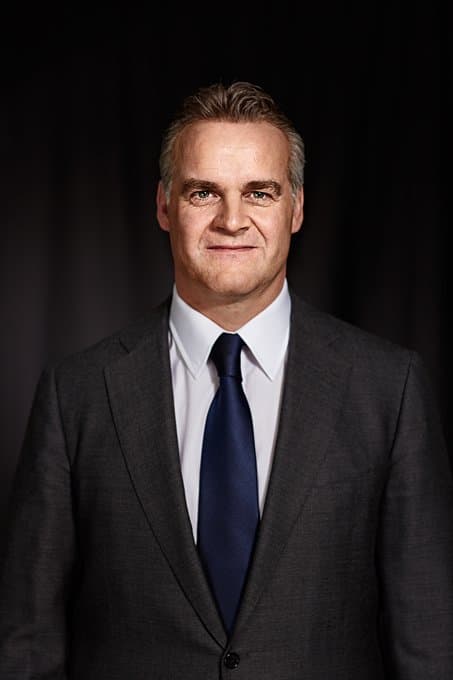 Jahresbericht – Editorial / People / Business – Foto 6 von 7, Jan Kocovski Photography