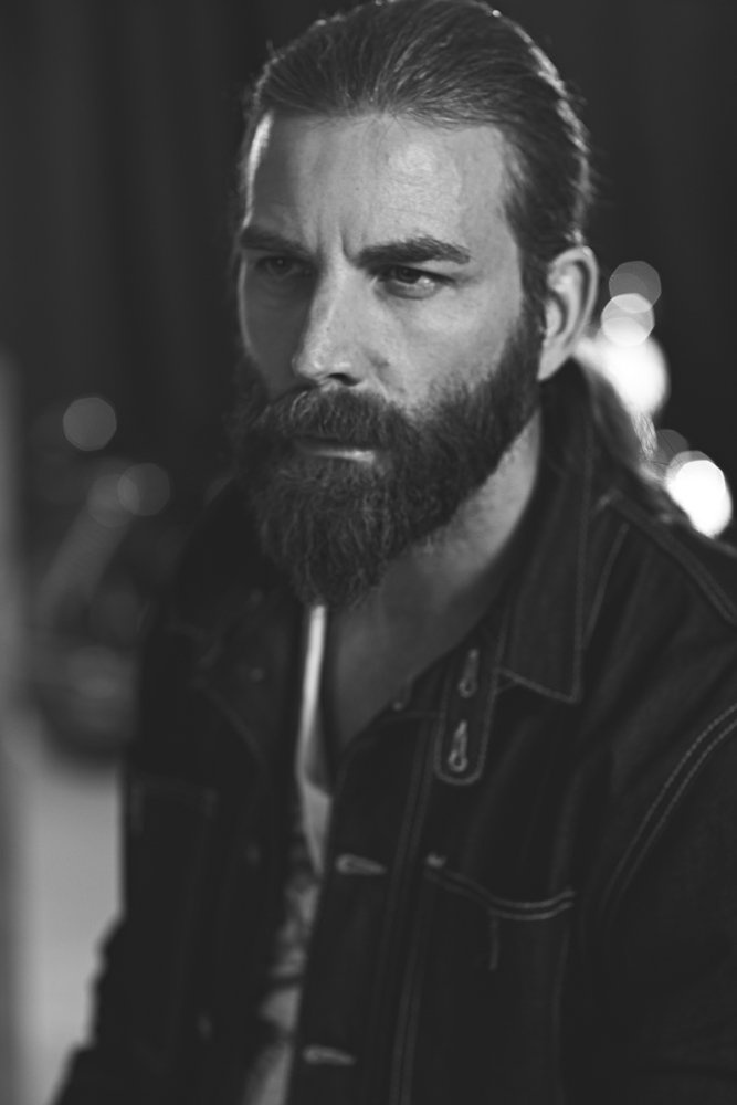 schwarz weiß Portrait Fotograf Frankfurt Editorial